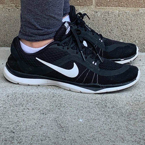 Nike Shoes - Nike running shoes open to offers
